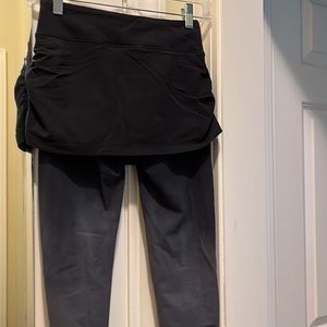 Athleta work-out pant with built-in "skirt" XS